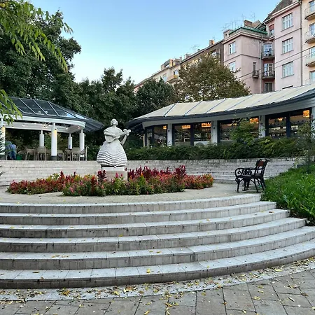 Muse - Your Arthome In The Heart Of Budapešť