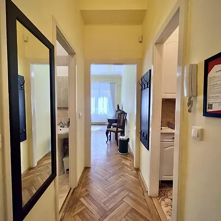 Muse - Your Arthome In The Heart Of Budapešť